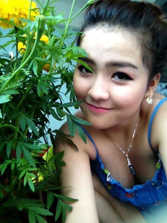 女同疯狂高潮呻吟摸揉在线观看